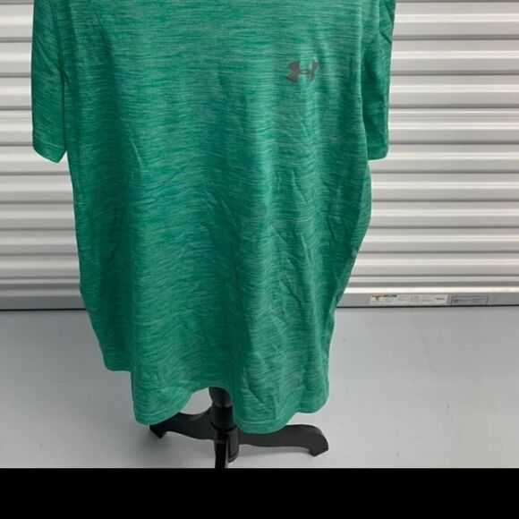 Under Armour Tee - Picture 5 of 5
